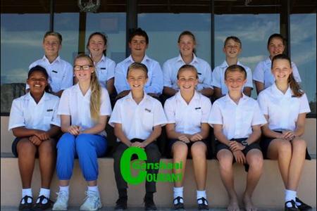 Laerskool Gansbaai se Leerlingraad vir 2017: Voor vlnr: Jay-Andra Pieters, Mia van Eeden (Onderhoofdogter), Gavin Middleton (Hoofseun), Monique Hugo (Hoofdogter), Christof Dahl (Onderhoofseun) en Anrie van Niekerk.Agter vlnr: George Groenewald, Nadine Groenewald, Charl Eksteen, Nadine Kriel, AJ Bosch en Caitlyn Smit.