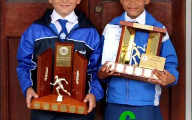 Junior Sportman en â€“vrou vir 2016: Stefan Stieger en Joy Hans.