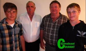 Oupa bemanning maak skoonskip