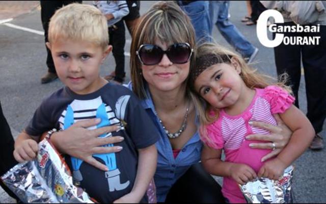 Nikita Els met haar krosie â€“ Chelsey en DantÃ©.