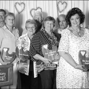 Die wenners in die onderskeie afdelings van die â€˜Memory Laneâ€™ kompetisie tydens Gansbaai AGS-gemeente se funksie vir bejaardes. Vlnr Connie du Preez, Mike en Elize SchrÃ¶der, Petro en Pieter Marais, Marlene en Victor van der Westhuizen, Annelie en Louw Botha en Mimi Farrell.