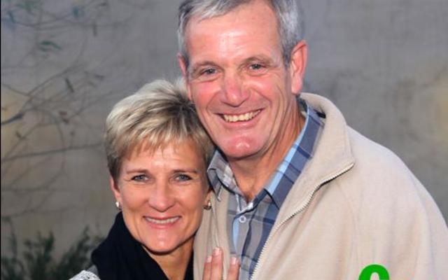 Deon en Linda Kloppers van die o.m.G.e.e.-gemeente in Gansbaai en Pearly Beach.