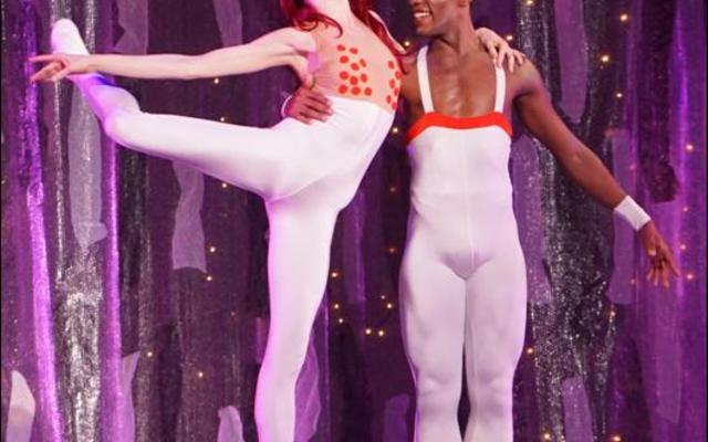 Alice le Roux in haar titelrol as â€œTitaniaâ€ in â€œA Midsummer Nightâ€™s Dreamâ€, gekoreografeer deur Mark Hawkins.