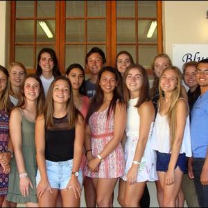 HoÃ«rskool Overberg in Caledon se top 2016 presteerders met die skoolhoof, mnr Eddie Labuschagne, links.  