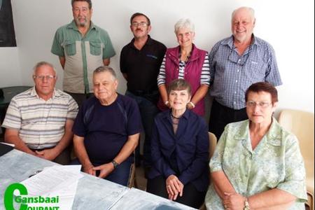 Die NGK Bediening Sending het hul eerste 2017 vergadering gehad, met heelwat beplanning vir die nuwe jaar. Voor vlnr ds Dirk van Dyk, Bertie van Zyl, Anita Botha en Mary Badenhorst. Agter vlnr Johan van Dyk, George Wiese, Elcine Hulme en Johan Hulme (voorsitter).  Afwesig: Elizabeth Kondokter (VGK Blompark).