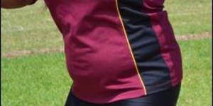 Dogters o/15 van die Sharkies se GaCodi Valentine is hier in aksie met die gewigstoot-item, waarmee sy â€˜n rekordafstand van 7.48m behaal het. 