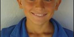 Krieket: Stefan Stieger (o/9), wat gekies is vir die o/11 Suid-Boland Krieketspan.  Stefan het reeds in sy eerste wedstryd vir Suid-Boland 2 paaltjies teen Wynland gevat.