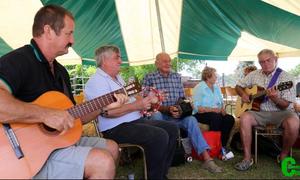 Van heinde en verre by basaar