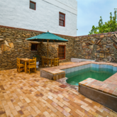 Court Yard/Splash Pool