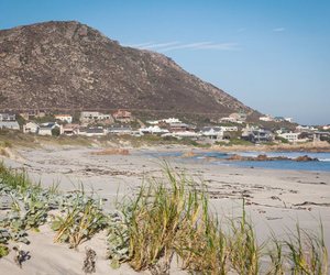 Pick Your Stay in Pringle Bay