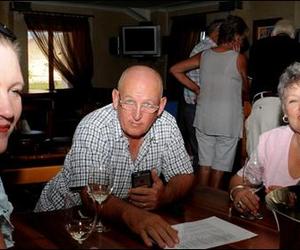 Wynproewers kuier per bus