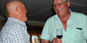 Wally van Coller en Smartie Genade geniet â€˜n grappie tydens die proe-sessie by Eagles Cliff Wynkelder.