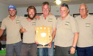 Sakelui laat die balle rol