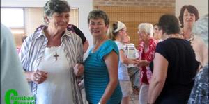 Ja dominee, ons wikkeldans â€˜n bietjie in die Kleinsaaltjie â€“ alles Eddie Barnard se vrolike musiek se skuld!