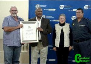 Franskraal Buurtwag ontvang sertifikaat