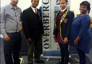 Amy en Sfiso baat by FEDSAS beraad