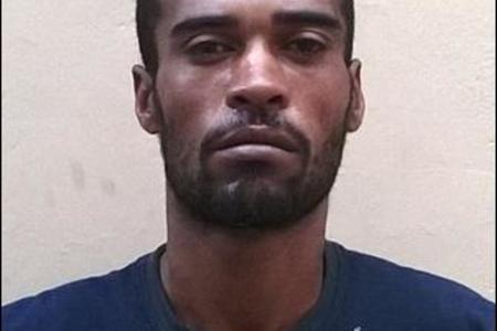 Francois Cornelius May (29) â€˜n verdagte wat reeds voorheen weens misdade skuldig bevind is, word dringend deur die SAPD speurtak gesoek vir ondervraging.