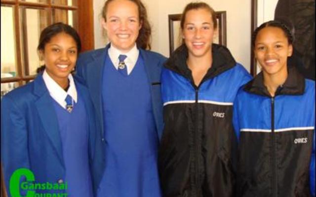 Vier van Overberg HoÃ«rskool se netbalspelers is in die onderskeie Bolandspanne opgeneem wat aan streekstoernooie in Bloemfontein gaan deelneem.Â   Die Boland o/18C-span speel van 16-20 Julie 2017 metÂ  Jeanri Albertyn en Anje Delen wat deel uitmaak van die span.  Die Boland Shiraz o/14-span speel van 5-9 Julie 2017 met Denay Benjamin en Zi King as spelers.