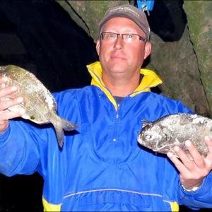 Sihan Toua is net â€˜n kortkop agter Oubaas Lesch in die tweede posisie.