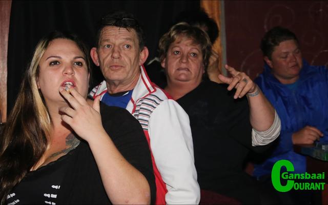 Die span van Jimmy Rockets met Tashma Theron (heel links)  het met â€˜n oorweldigende aantal deelnemers as wenners geseÃ«vier.