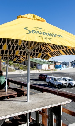 gansbaai_places_to_eat_boathouse_deck_with_harbour_view_1497855826