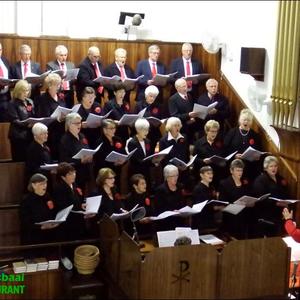 Die NG-gemeente se koor, onder leiding van Aletta LÃ¶chner en begeleiding deur Annelene Reinke, het die pinksterweek met die sing van â€œHoe lieflik is U woningâ€ afgesluit.