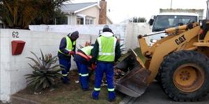 Gansbaai Munisipaliteit verwyder jaarliks â€œtonneâ€ skroot- en tuinafval gratis vir inwoners van Gansbaai, Blompark en Masakhane.