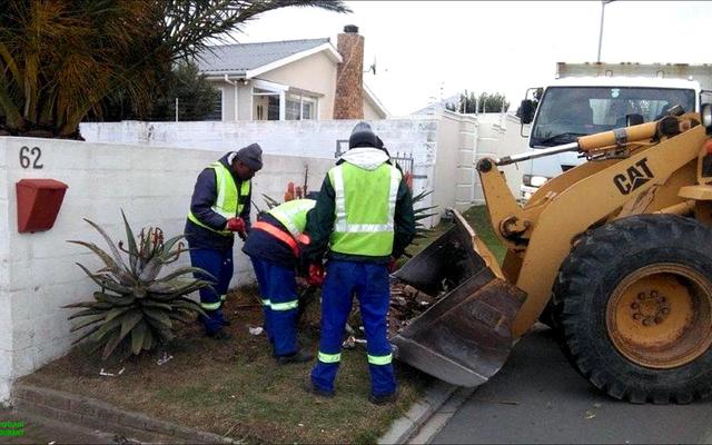 Gansbaai Munisipaliteit verwyder jaarliks â€œtonneâ€ skroot- en tuinafval gratis vir inwoners van Gansbaai, Blompark en Masakhane.