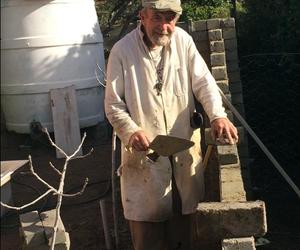 "Ek en die Here alleen het hier gebou"