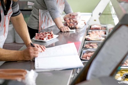 Prime_cuts_meats_customer_counter_1505805182