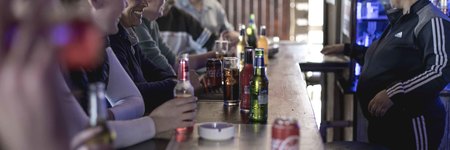 Seaview_sports_bar_bar_people_1_1506593051