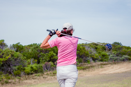 Gansbaai_golf_club_gina_playing_golf2_1512029469