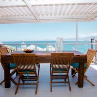 Top deck with sea view