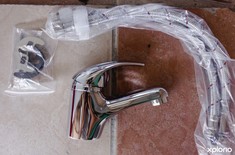 DJ_plumbing_tap_and_pipes_1519893091