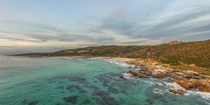 Fynbos right onto the beach
