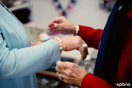 Corra_s_clothing_jewelry_2__1528374707