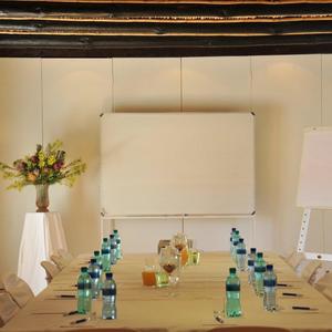 Conference_cloete_room2_1530012692