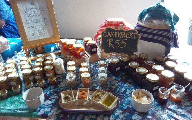 Jams mustard and spice