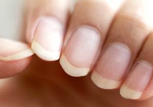 Vier stappe vir gesonder naels