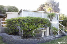 kleinmond_accomodation_holiday_scapes_tickled_pink_outside_view_1534924363