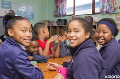 kleinmond_ngo_non_profit_kidscan_enjoyin_lunch_group_1534945730