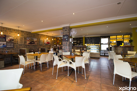 pringle_bay_coffee_shops_simply_coffee_inside_1537955541