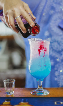 die_wielhuis_making_cocktails_1540883760