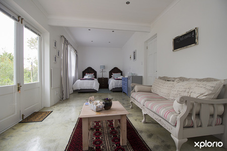 bettys_bay_accommodation_double5_double5_nautical_room_interior_view_1541839020