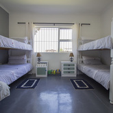 Pik â€˜n Wyntjie bunk beds