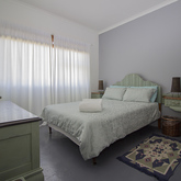 Pik â€˜n Wyntjie double bed