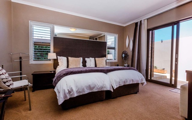 Cliff_lodge_bedroom_1522322764_1543239362