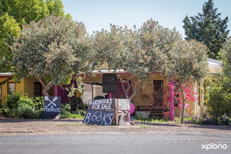 napier_farmstall_entrance_6__1543318170