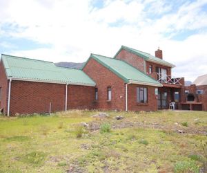 3 Bedroom/s, 3 Bathroom/s Property For Sale