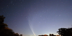 Naked eye comet McNaught 2007
